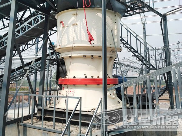 标准型圆锥破强大工作现场 标准型圆锥破强大工作现场