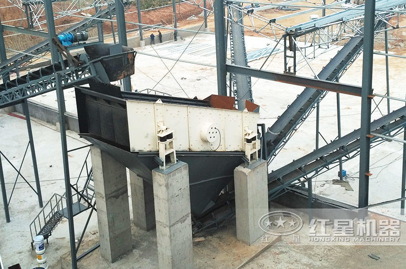 海绿石圆锥破碎机作业现场2 海绿石圆锥破碎机作业现场2