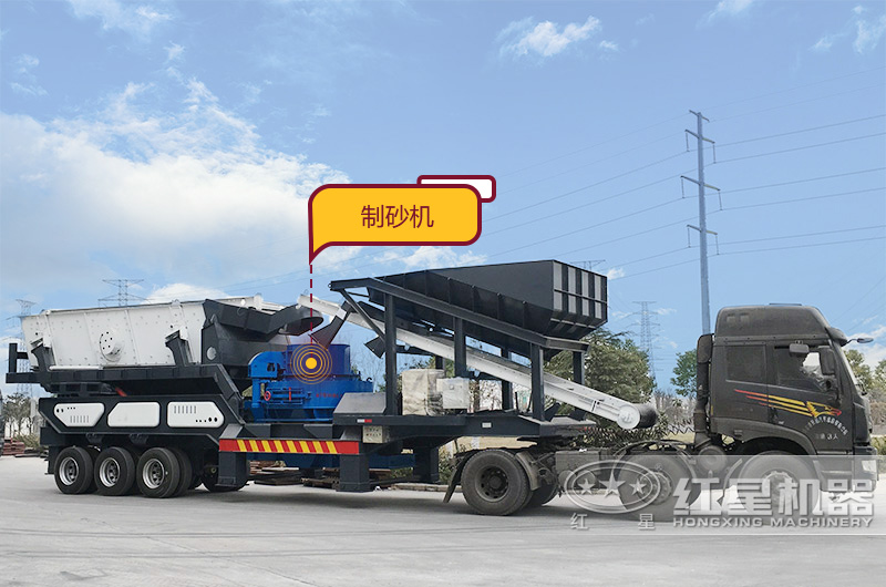 车头拉着就可上路的青石移动碎石机 车头拉着就可上路的青石移动碎石机