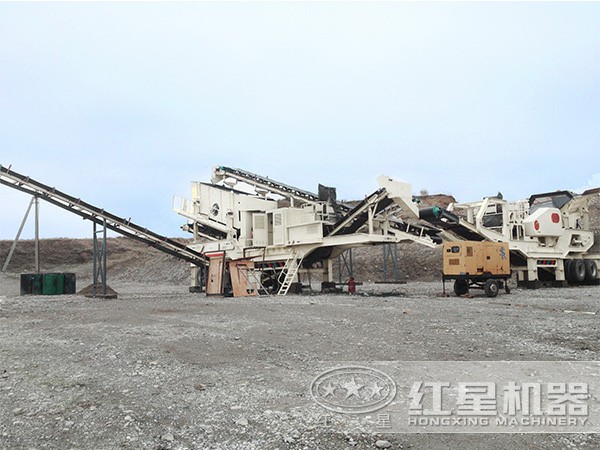 绿色环保的移动破碎站现场 绿色环保的移动破碎站现场