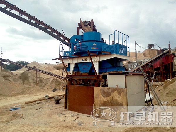 铝矾土制砂机工作现场 铝矾土制砂机工作现场