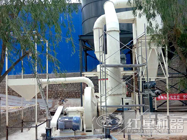 滑石粉磨粉加工现场 滑石粉磨粉加工现场