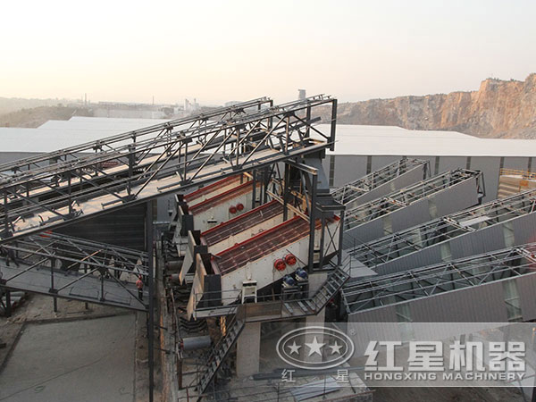 二合一锤式制沙机工作现场图2 二合一锤式制沙机工作现场图2