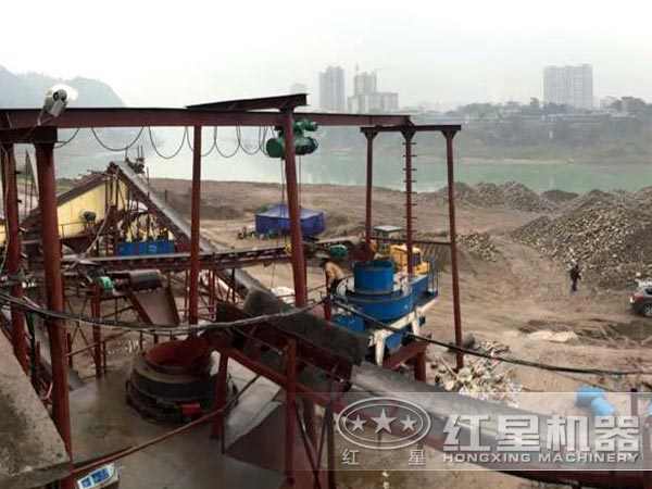 河南铁矿石冲击式破碎机工作现场 河南铁矿石冲击式破碎机工作现场