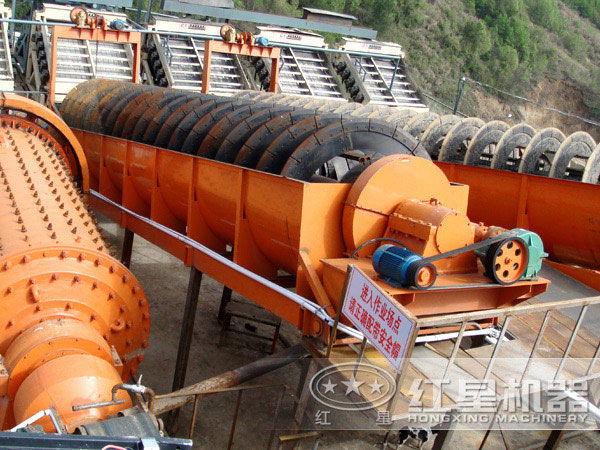 铅锌矿磨矿分级现场 铅锌矿磨矿分级现场