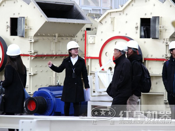 钾长石细碎机用户参观 钾长石细碎机用户参观