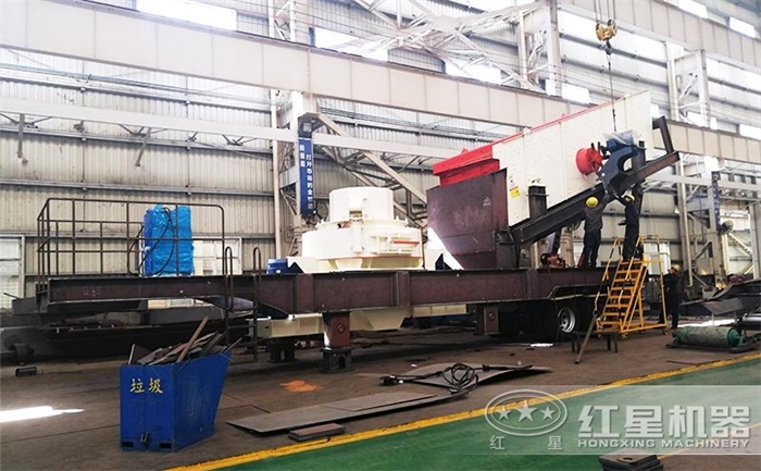 立轴冲击式破碎机搭载到移动破碎站上 立轴冲击式破碎机搭载到移动破碎站上