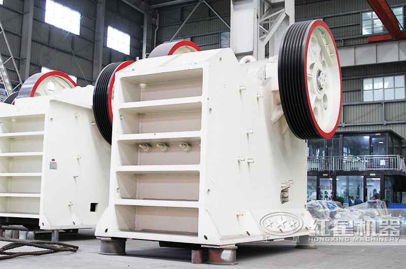 颚式破碎机,时产1-2200t/h 颚式破碎机,时产1-2200t/h