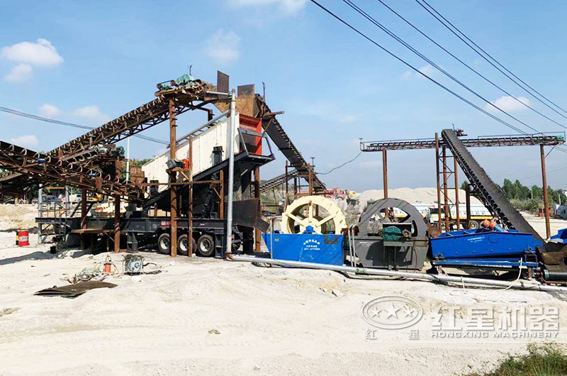 2914轮斗石粉洗砂作业现场 2914轮斗石粉洗砂作业现场