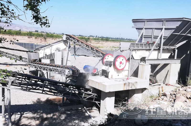 小型砂石加工生产现场 小型砂石加工生产现场