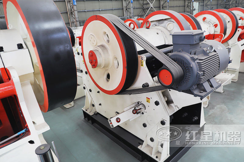 鄂式破碎机:破碎比大 鄂式破碎机:破碎比大