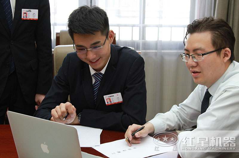 正在为客户制定生产方案 正在为客户制定生产方案