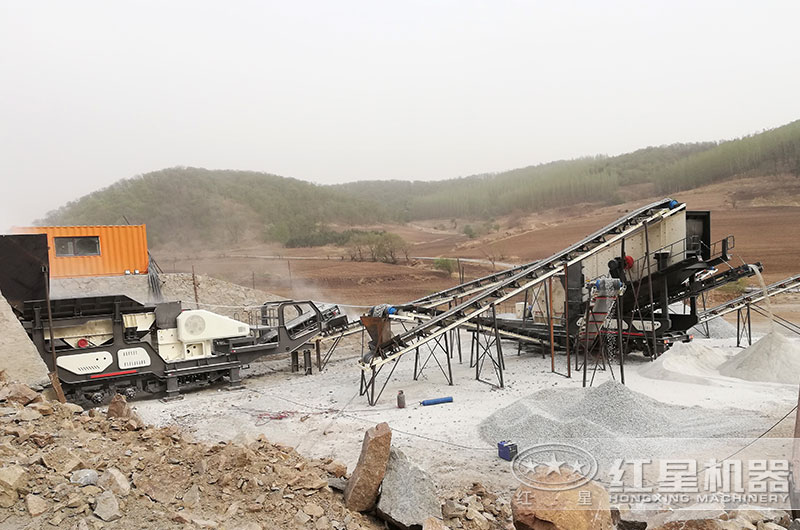 移动破碎站作业现场图 移动破碎站作业现场图