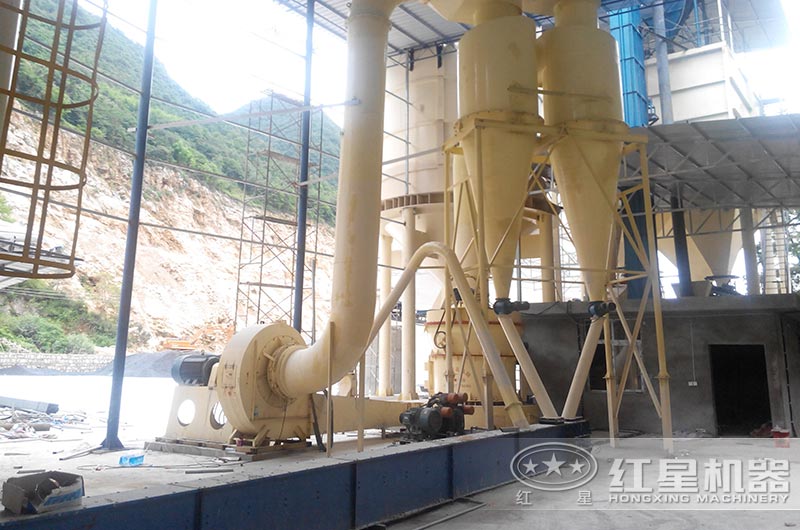 河北灵寿县50t/天蛭石磨粉生产线 河北灵寿县50t/天蛭石磨粉生产线