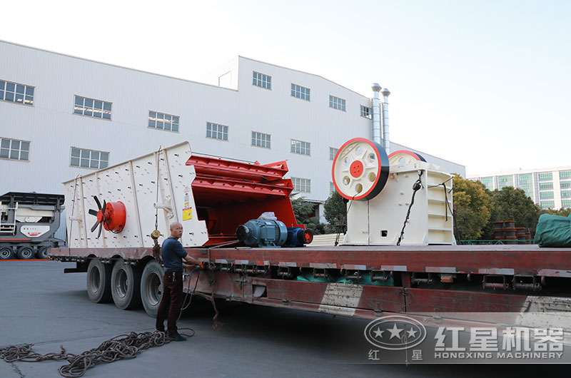 750破碎机设备装车、发货 750破碎机设备装车、发货