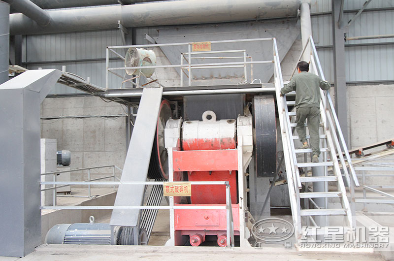 颚式破碎机工作现场图片 颚式破碎机工作现场图片