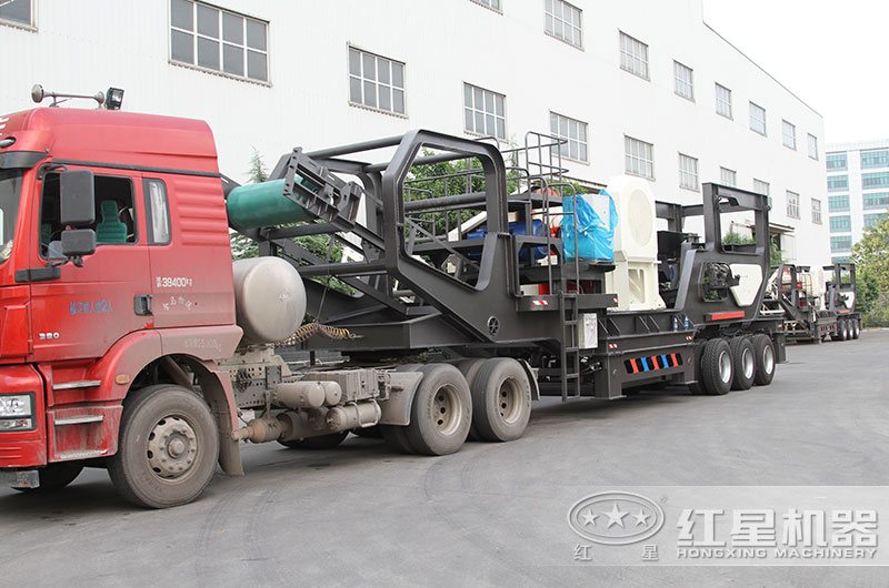 小型移动石头粉碎机直接开往客户现场 小型移动石头粉碎机直接开往客户现场