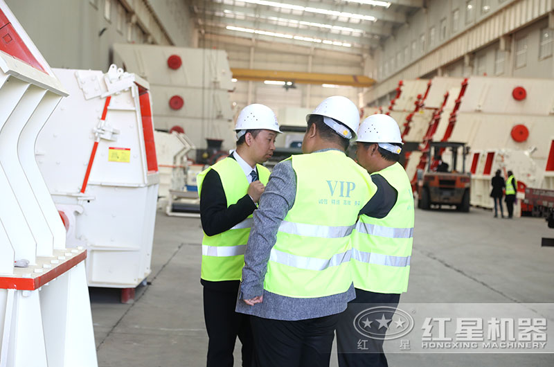 客户到设备生产车间考察 客户到设备生产车间考察