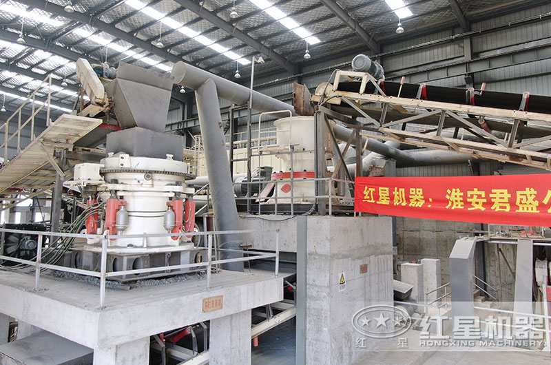 江苏客户液压岩石破碎机作业现场图 江苏客户液压岩石破碎机作业现场图