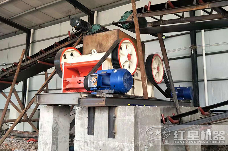 小型细颚式破碎机图片 小型细颚式破碎机图片