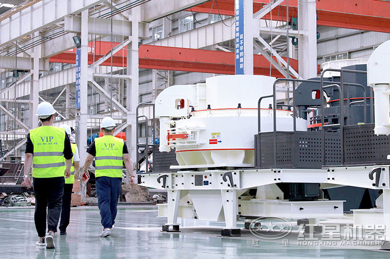 客户到厂考察开云电竞制砂机 客户到厂考察开云电竞制砂机