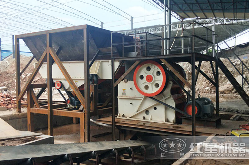 颚式破碎机工作实拍图 颚式破碎机工作实拍图