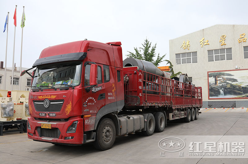 磨粉机设备发货中 磨粉机设备发货中