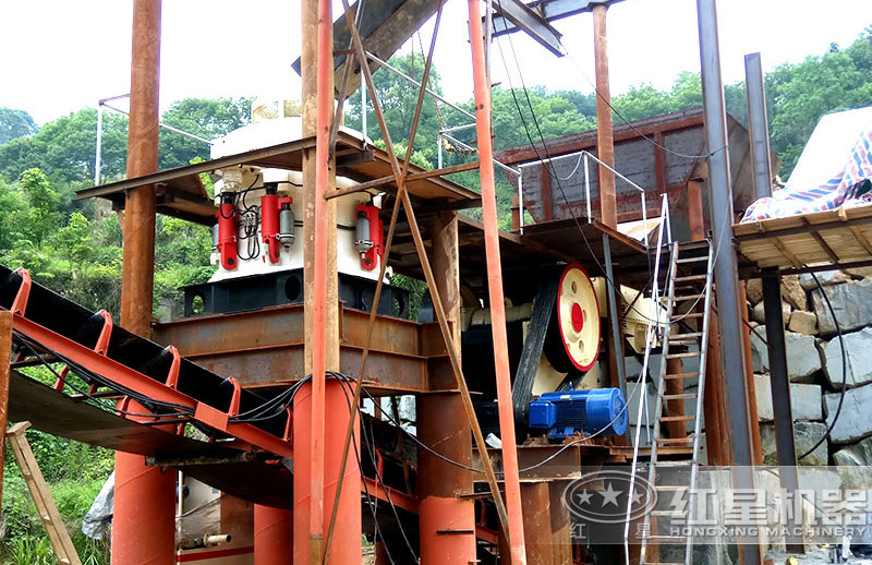 小型圆锥破作业现场 小型圆锥破作业现场