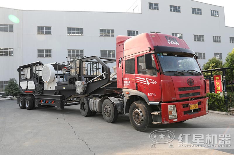 移动型混凝土块儿破碎机设备发货 移动型混凝土块儿破碎机设备发货