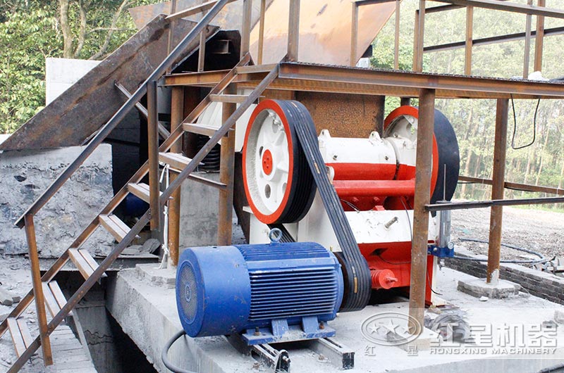 69鄂破作业现场图,配置6P 55kw电机 69鄂破作业现场图,配置6P 55kw电机