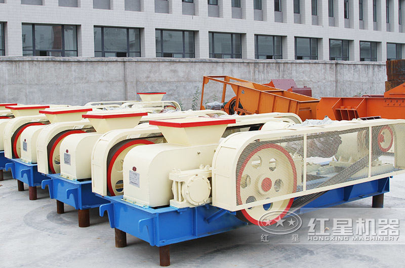 透辉石对辊式破碎机低碳环保 透辉石对辊式破碎机低碳环保