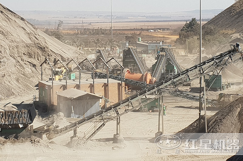 球磨机作业现场 球磨机作业现场