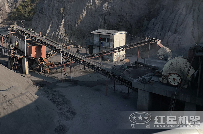 重锤式破碎机碎煤现场 重锤式破碎机碎煤现场