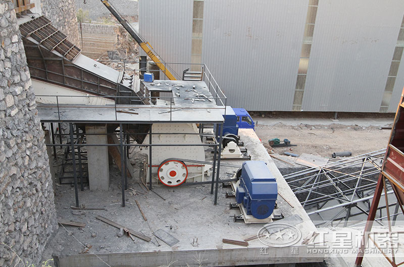 石灰石破碎加工生产客户现场 石灰石破碎加工生产客户现场