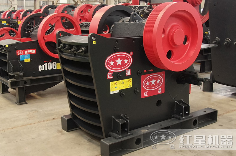 鄂式破碎机 鄂式破碎机