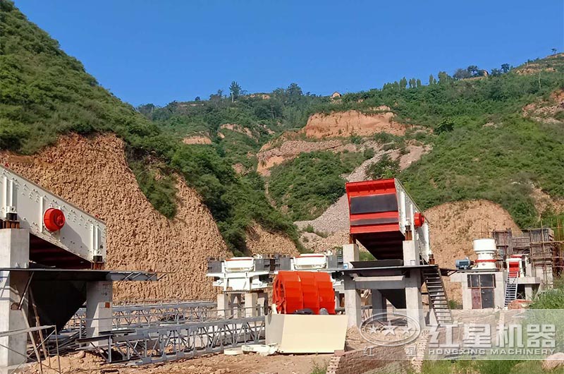 砂石厂成套大型洗砂机设备安装现场 砂石厂成套大型洗砂机设备安装现场