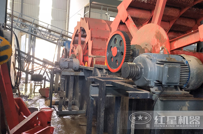 水轮洗沙现场 水轮洗沙现场