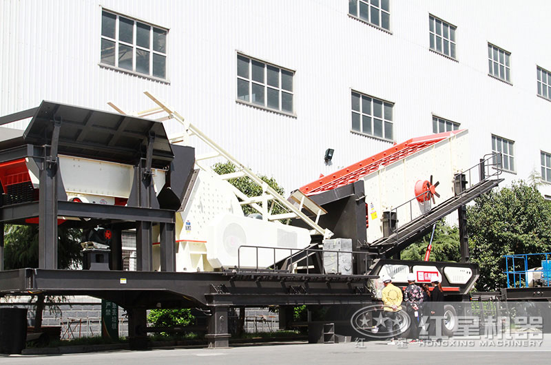 移动锤式破碎机 移动锤式破碎机