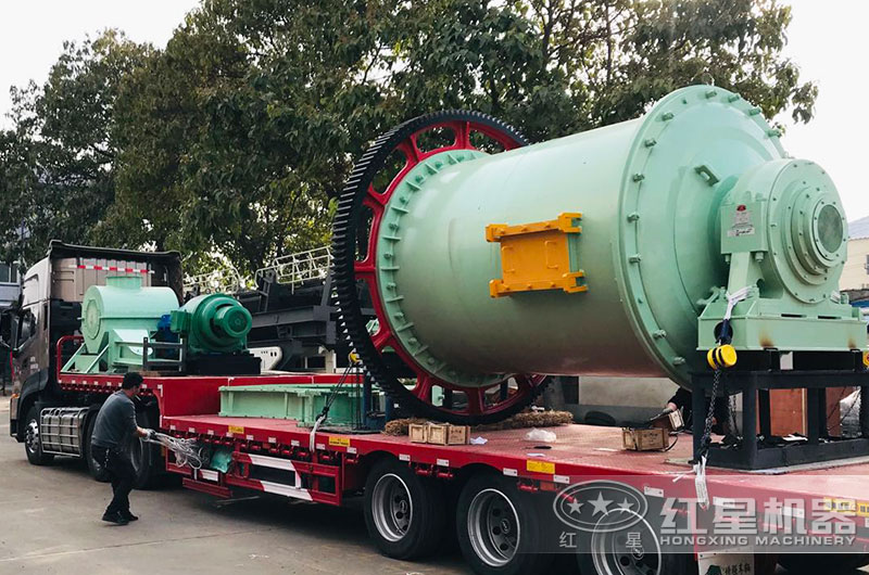 开云电竞球磨机装车发货现场 开云电竞球磨机装车发货现场