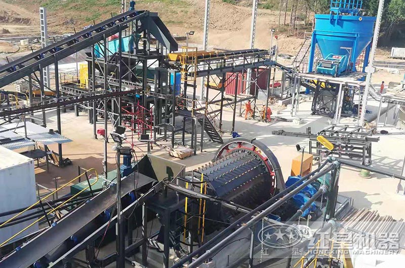 球磨机选矿现场 球磨机选矿现场